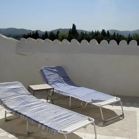 Superbe Mas En Pierres De 350 M2 Avec Piscine Pool House Wifi Parking Gratuits *