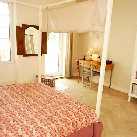 Superbe Mas En Pierres De 350 M2 Avec Piscine Pool House Wifi Parking Gratuits Gæstehus 4*