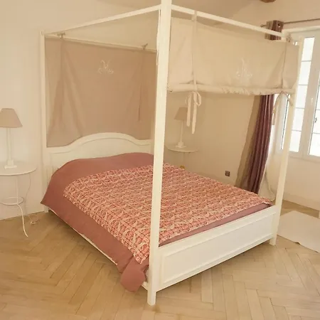 Superbe Mas En Pierres De 350 M2 Avec Piscine Pool House Wifi Parking Gratuits 4* Rochefort-du-Gard